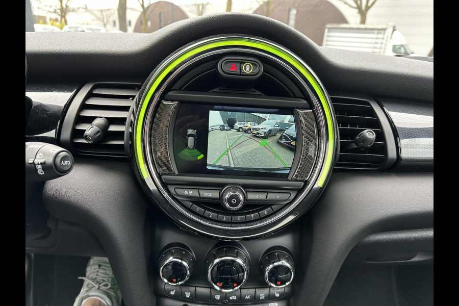 MINI Mini Electric Yours 33 kWh 3 FASE OPLADEN SOH 97% | PANO DAK | STOELVERARMING | CAMERA | APPLE CARPLAY | NAVI | FULL LED | KEYLES | 12M MND BOVAG GARANTIE