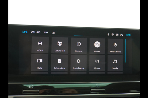 Citroën Ë-C4 X 50kWh Leder Panodak Warmtepomp Camera Stuurverwarming Voorruitverwarming Apple Carplay Android Auto Full-Led Keyless Navi Pdc Visio Park 1 Pack HiFi-audio Lmv 18" Dab Geluidsisolerend glas Shine Fase 3 laden, 1e Eigenaar, Zeer compleet!