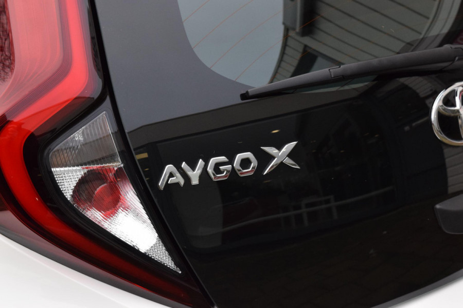 Toyota Aygo X 1.0 VVT-i MT Play|Camera|Rijklaar!