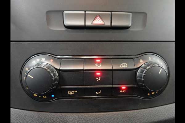 Mercedes-Benz Vito 111 CDI Lang Dubbele cabine Navigatie Camera Airco Cruise control Trekhaak