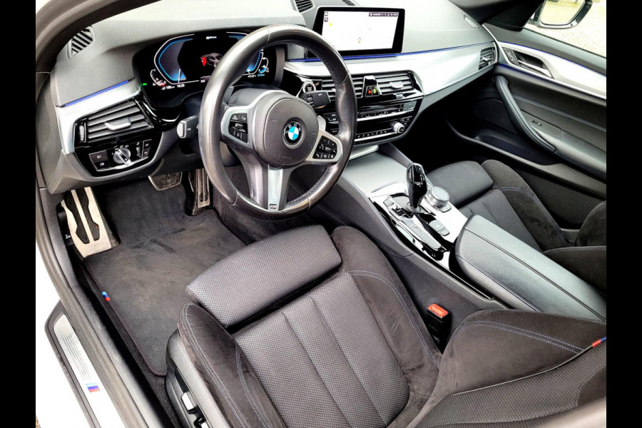 BMW 5 Serie 530e M-sport, 360-camera, Carplay, Virtual cockpit, Alcantara