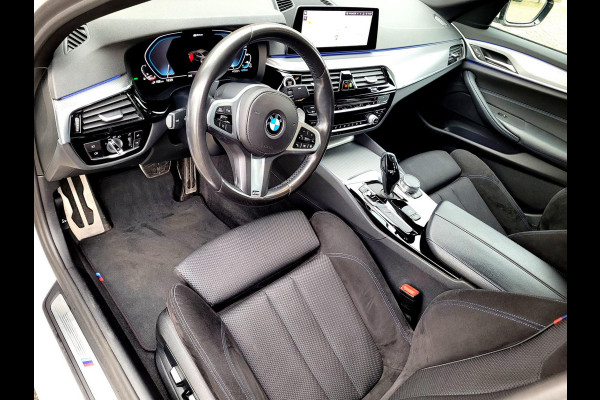 BMW 5 Serie 530e M-sport, 360-camera, Carplay, Virtual cockpit, Alcantara
