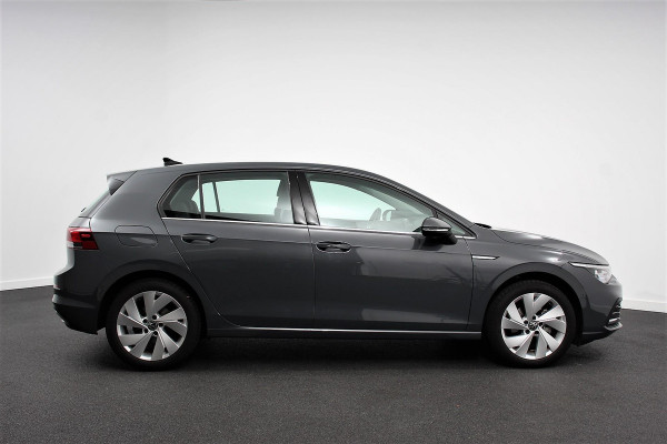 Volkswagen Golf 1.5 eTSI 150pk DSG Style | Navigatie | Climate control | Camera | PDSC | DAB | Led | Adaptive Cruise control