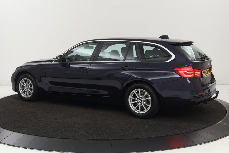 BMW 3 Serie 318i Executive | Trekhaak | Full LED | Navigatie | PDC | Climate control | Bluetooth | Cruise control