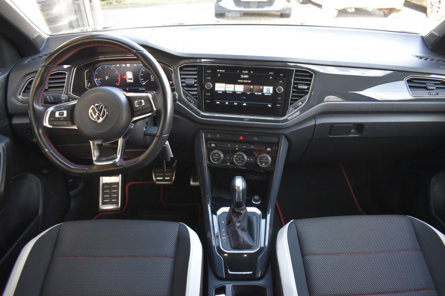 Volkswagen T-Roc 1.5 TSI Sport Business R-Line Automaat / Navi / 18"LM / Adap. Cruise / Camera / Lane Assist