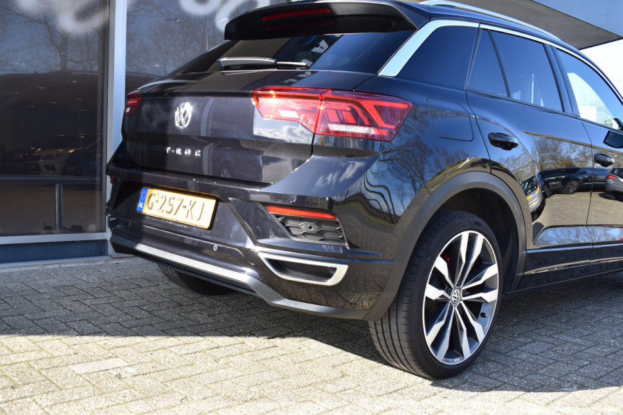 Volkswagen T-Roc 1.5 TSI Sport Business R-Line Automaat / Navi / 18"LM / Adap. Cruise / Camera / Lane Assist