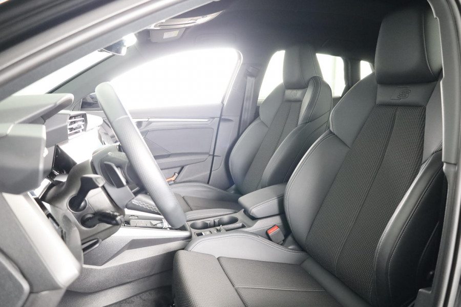 Audi A3 Sportback 30 TFSI S edition 110 pk S-tronic | Verlengde garantie | Navigatie | Parkeersensoren achter | LED koplampen | S-Line |