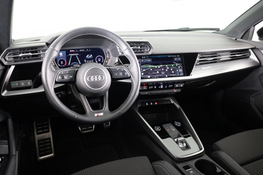Audi A3 Sportback 30 TFSI S edition 110 pk S-tronic | Verlengde garantie | Navigatie | Parkeersensoren achter | LED koplampen | S-Line |