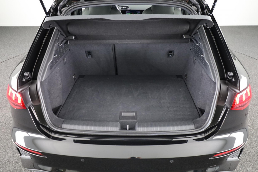 Audi A3 Sportback 30 TFSI S edition 110 pk S-tronic | Verlengde garantie | Navigatie | Parkeersensoren achter | LED koplampen | S-Line |