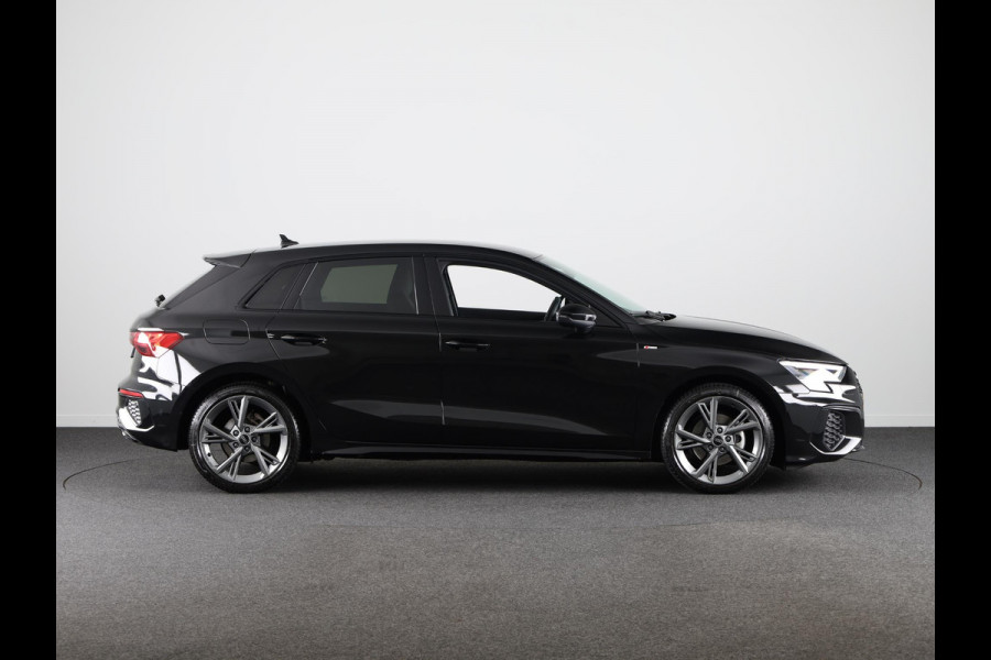 Audi A3 Sportback 30 TFSI S edition 110 pk S-tronic | Verlengde garantie | Navigatie | Parkeersensoren achter | LED koplampen | S-Line |