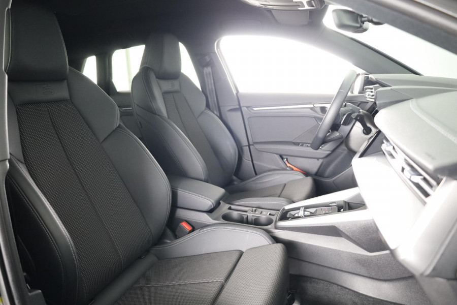 Audi A3 Sportback 30 TFSI S edition 110 pk S-tronic | Verlengde garantie | Navigatie | Parkeersensoren achter | LED koplampen | S-Line |