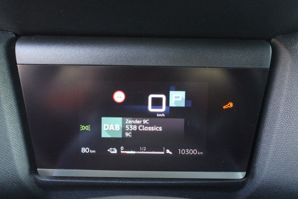 Citroën Ë-C4 FEEL PACK 136PK 50 kWh | ACHTERUITRIJ CAMERA | NAVIGATIE | APPLE CARPLAY/ANDROID AUTO | LED KOPLAMPEN | CLIMATE CONTROL | CRUISE CONTROL | 18" LICHTMETALEN VELGEN | DAB+ RADIO |