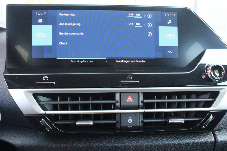 Citroën Ë-C4 FEEL PACK 136PK 50 kWh | ACHTERUITRIJ CAMERA | NAVIGATIE | APPLE CARPLAY/ANDROID AUTO | LED KOPLAMPEN | CLIMATE CONTROL | CRUISE CONTROL | 18" LICHTMETALEN VELGEN | DAB+ RADIO |