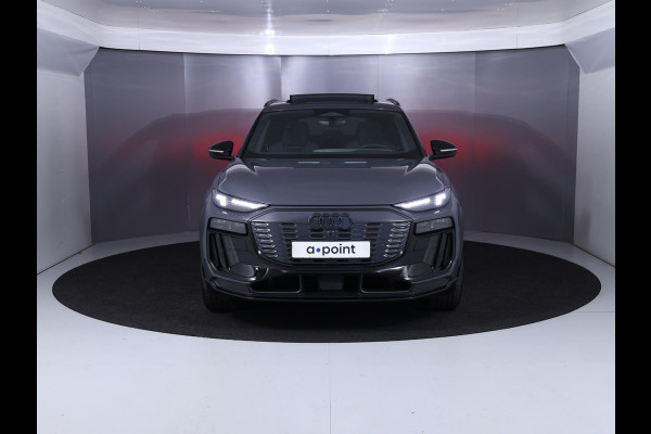 Audi Q6 e-tron First Edition 100 kWh 388 pk | Private lease vanaf € 1749,- pm | Verlengde garantie | Navigatie | Panoramadak | Luchtvering | Bang & Olufsen Audio | 21" Lichtmetalen velgen |