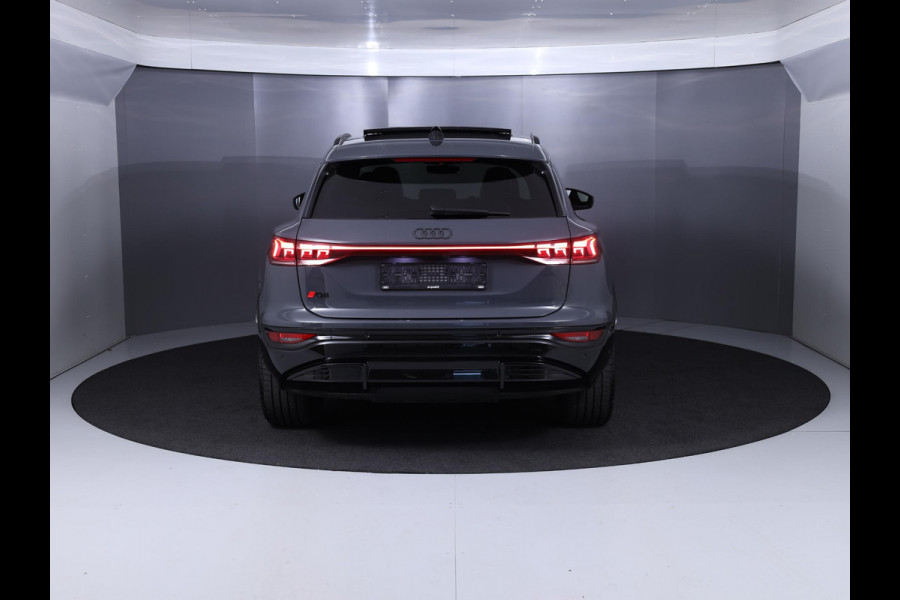 Audi Q6 e-tron First Edition 100 kWh 388 pk | Private lease vanaf € 1749,- pm | Verlengde garantie | Navigatie | Panoramadak | Luchtvering | Bang & Olufsen Audio | 21" Lichtmetalen velgen |