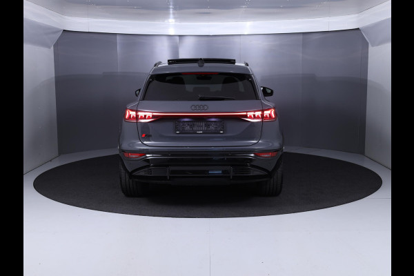 Audi Q6 e-tron First Edition 100 kWh 388 pk | Private lease vanaf € 1749,- pm | Verlengde garantie | Navigatie | Panoramadak | Luchtvering | Bang & Olufsen Audio | 21" Lichtmetalen velgen |