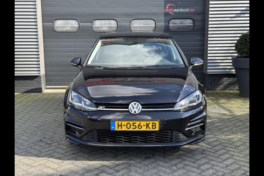 Volkswagen Golf 1.5 TSI Highline Business R-Line | Navigatie | Camera | Adaptive Cruise Control | Lane Assist | DAB |