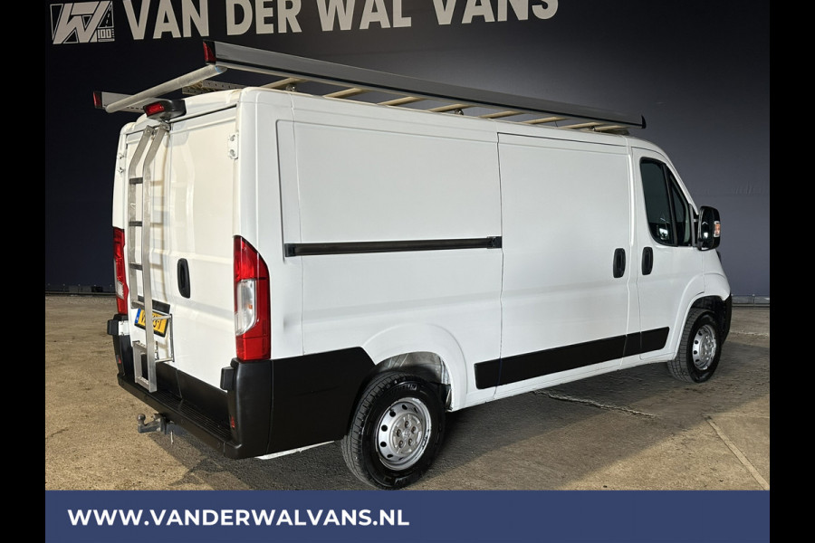 Peugeot Boxer 2.2 BlueHDi 120pk L2H1 Euro6 Airco | 2x zijdeur | Camera | Navigatie | Imperiaal | 2500kg Trekhaak Cruisecontrol, Parkeersensoren, Bijrijdersbank