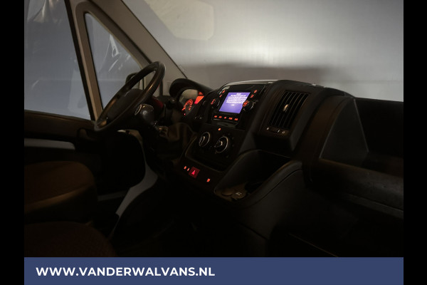 Peugeot Boxer 2.2 BlueHDi 120pk L2H1 Euro6 Airco | 2x zijdeur | Camera | Navigatie | Imperiaal | 2500kg Trekhaak Cruisecontrol, Parkeersensoren, Bijrijdersbank