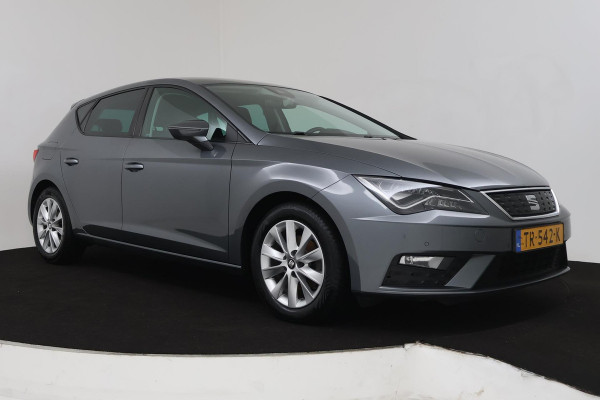 Seat Leon 1.0 EcoTSI Style Business Intense (PARKEERSENSOREN, CRUISE CONTROL, NAVIGATIE, CARPLAY, NL-AUTO, GOED ONDERHOUDEN)