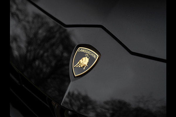 Lamborghini Urus 4.0 V8 | Full option! | B&O | 2e eig | Rear Seat Entertainment | Carbon interieur | NL-auto