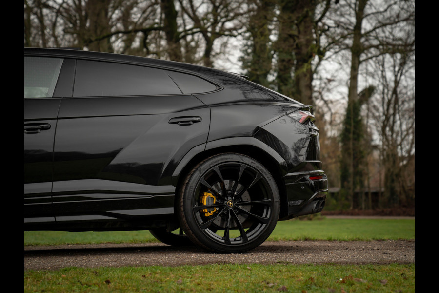 Lamborghini Urus 4.0 V8 | Full option! | B&O | 2e eig | Rear Seat Entertainment | Carbon interieur | NL-auto
