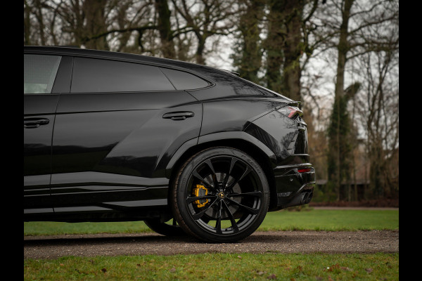 Lamborghini Urus 4.0 V8 | Full option! | B&O | 2e eig | Rear Seat Entertainment | Carbon interieur | NL-auto