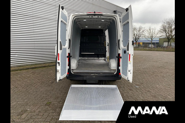 Volkswagen Crafter 35 2.0 TDI L4H3 177PK Automaat DHOLLANDIA Laadklep Car-Play Bijrijdersbank