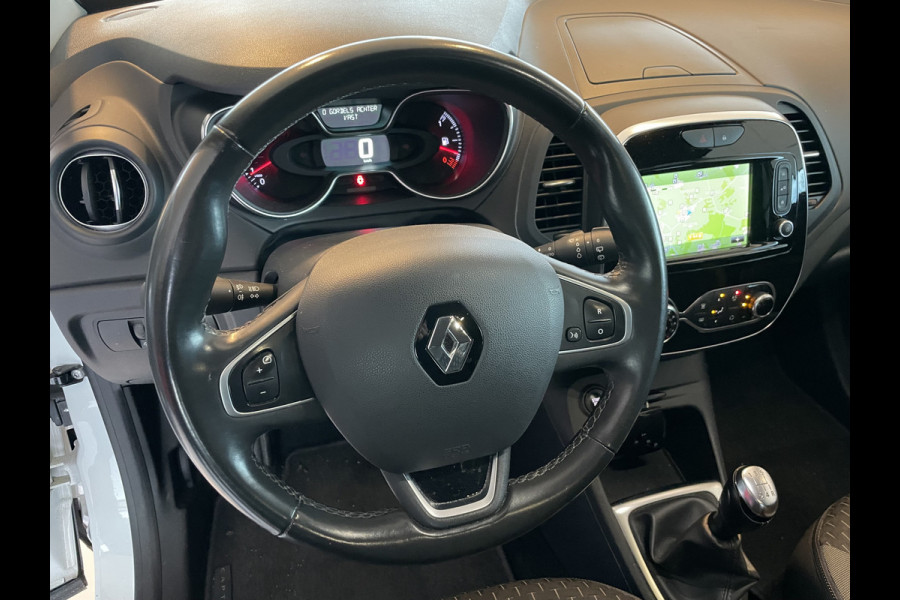 Renault Captur 0.9 TCe Intens Led mistlampen - Lederen stuurwiel - Cruise control - Achteruitrij camera - navigatie - Airco - getint glas achter - parkeersensoren achter - bluetooth