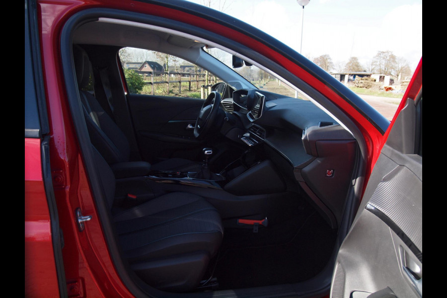 Peugeot 208 1.2 PureTech Blue Lease Allure | Apple Carplay | 100 PK | Two-Tone | Achteruitrijcamera | Navigatie |