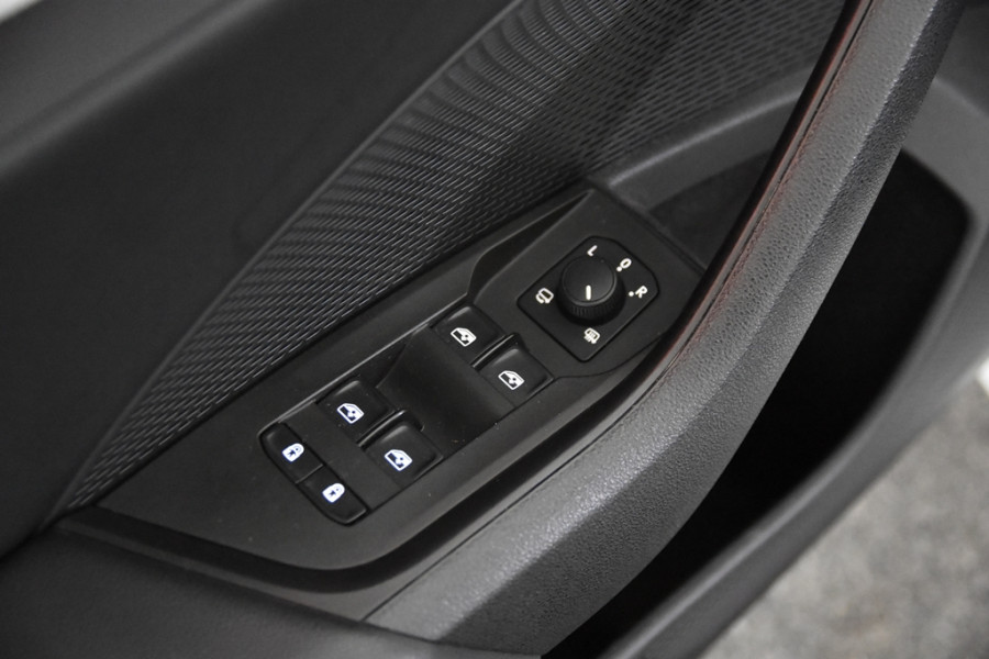 Škoda Octavia Combi DSG *1ste Eigenaar*Navigatie*Stoelverwarming*