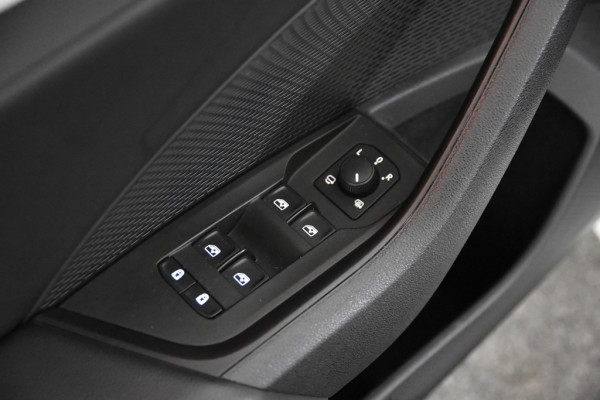 Škoda Octavia Combi DSG *1ste Eigenaar*Navigatie*Stoelverwarming*