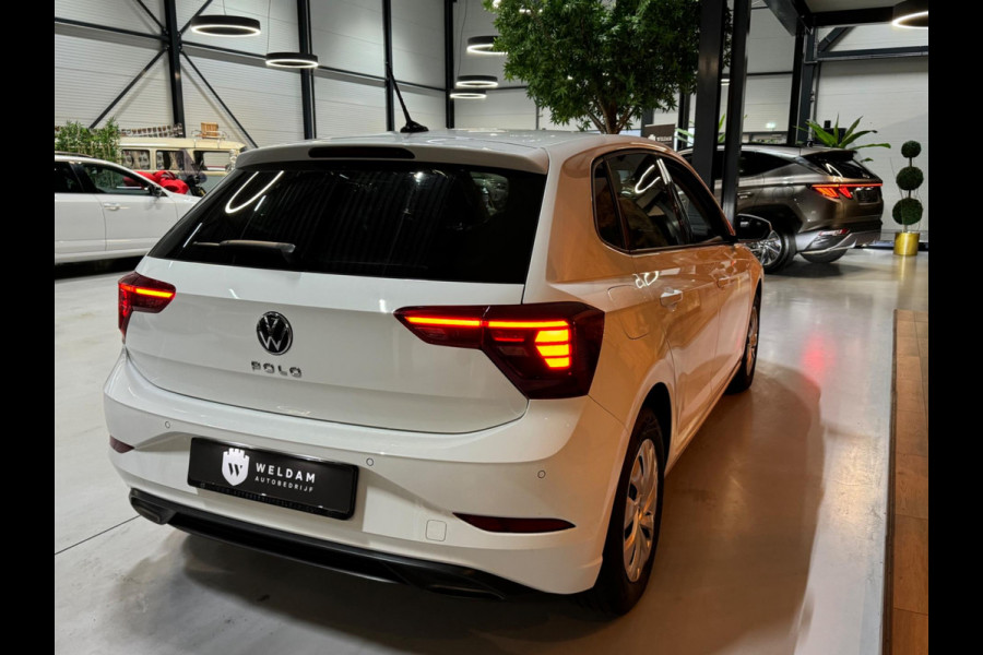 Volkswagen Polo 1.0 TSI Life Fabrieksgarantie StoelVW CarPlay LED PDC voor en achter Clima AC DAB Rijklaar