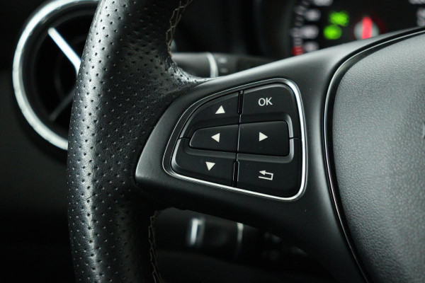 Mercedes-Benz CLA-Klasse Shooting Brake 180 Business Solution | Carplay | Camera | Half leder | Navigatie | Cruise control | Airco | Bluetooth | Sportstoelen