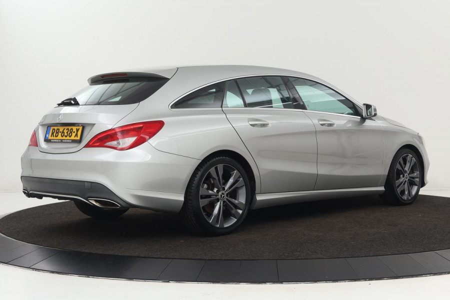 Mercedes-Benz CLA-Klasse Shooting Brake 180 Business Solution | Carplay | Camera | Half leder | Navigatie | Cruise control | Airco | Bluetooth | Sportstoelen