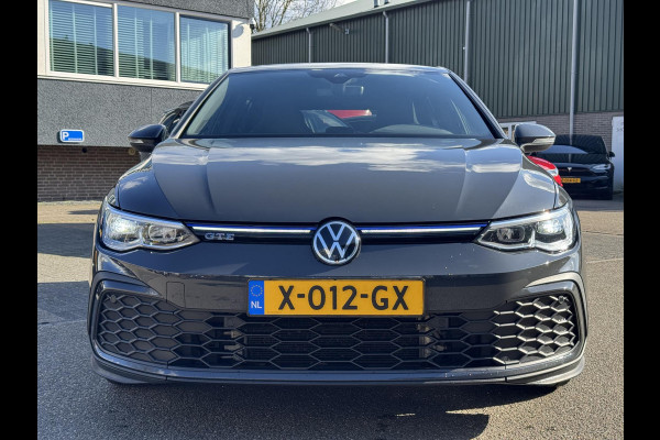 Volkswagen Golf 1.4 eHybrid GTE | ADAP. CRUISE | AKRAPOVIC | RIJKLAAR INCL. 12 MND. BOVAGGARANTIE