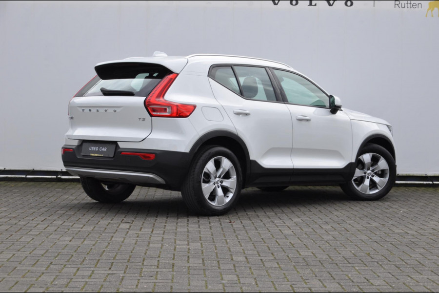 Volvo XC40 T3 163PK Automaat Momentum Pro / Cruise control / BLIS / Parkeersensoren met camera / Leder met textiel interieur / stoelverwarming / Apple carplay / Andriod auto /