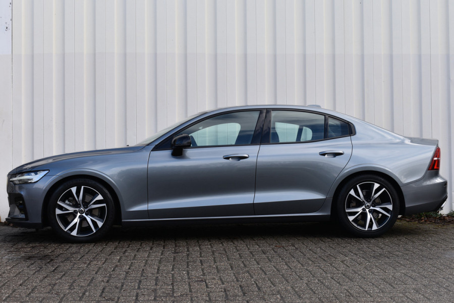 Volvo S60 T4 Automaat R-Design | Adaptieve cruise control | verwarmbare voorstoelen | Park Assist Line |