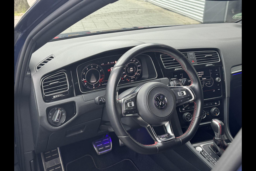 Volkswagen Golf 2.0 GTI Performance - AUTOMAAT I Navigatie I Airco I PDC I