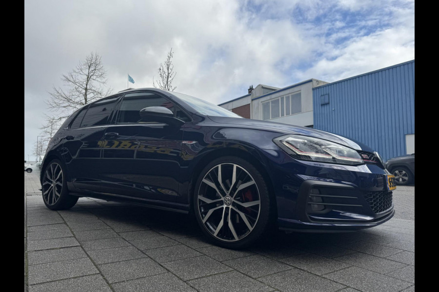 Volkswagen Golf 2.0 GTI Performance - AUTOMAAT I Navigatie I Airco I PDC I