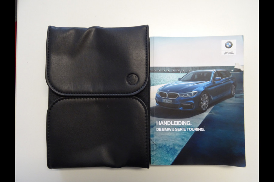 BMW 5 Serie Touring 530i High Executive * LED * GR NAVI * LEER !!