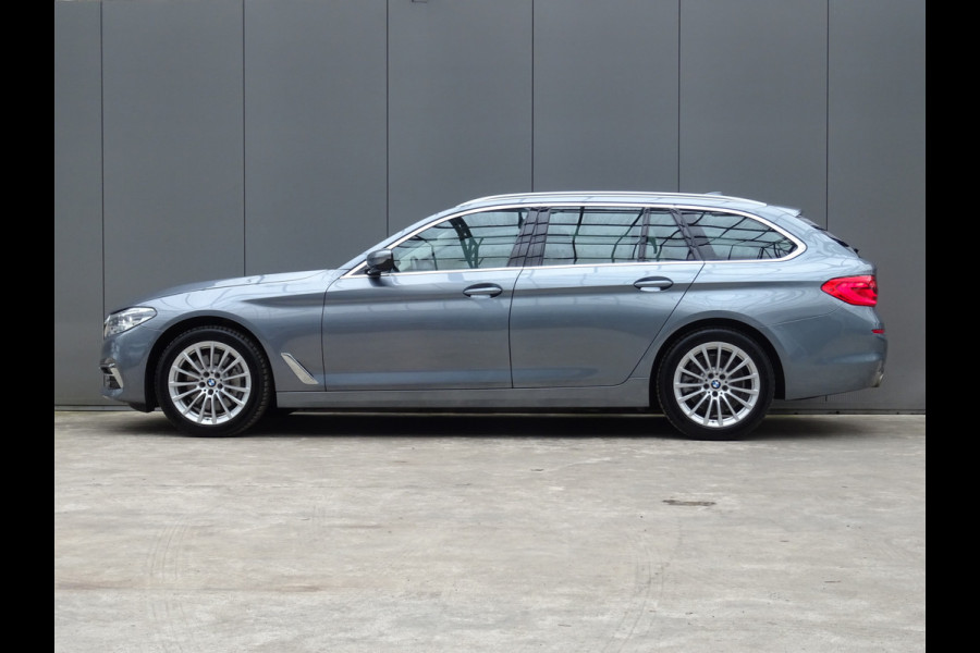 BMW 5 Serie Touring 530i High Executive * LED * GR NAVI * LEER !!