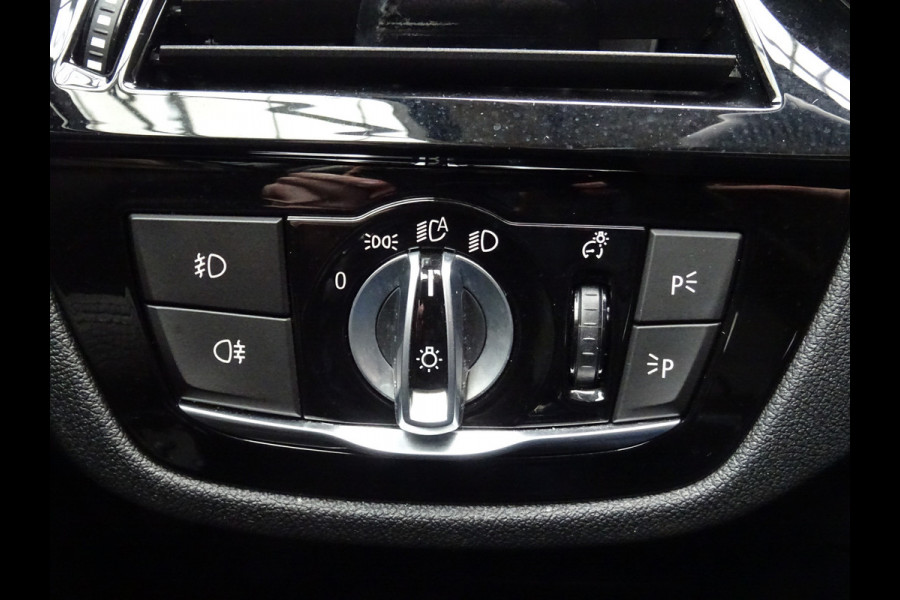 BMW 5 Serie Touring 530i High Executive * LED * GR NAVI * LEER !!