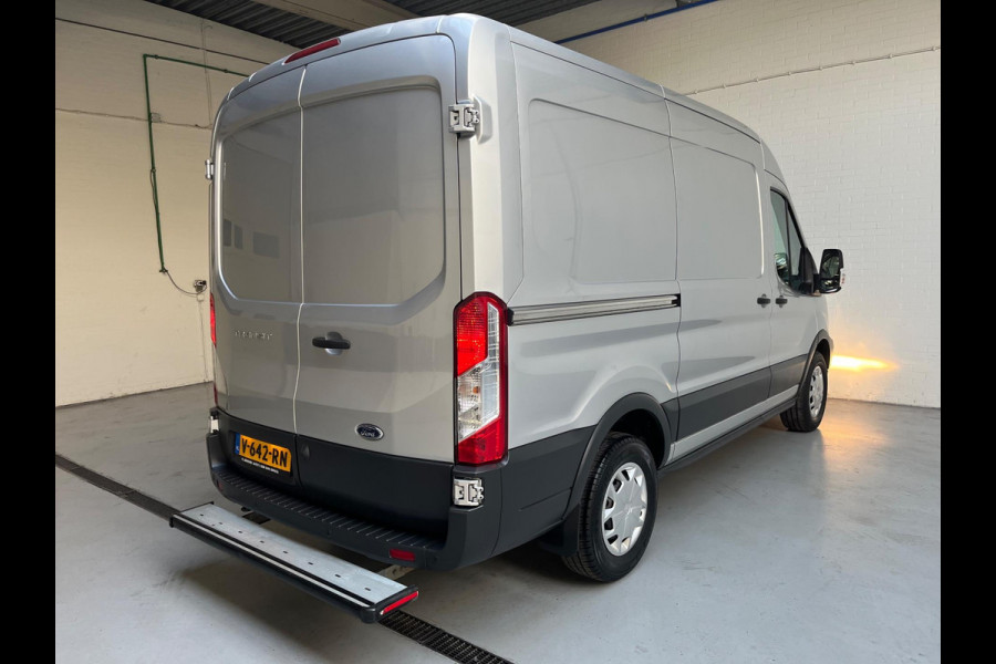 Ford Transit SERVICEWAGEN 350 2.0 TDCI 130PK EURO6 L2H2 TREND 3PERSOONS, SORTIMO INRICHTING AIRCO CAMERA METALLIC RIJKLAARPRIJS!