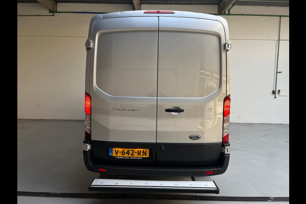 Ford Transit SERVICEWAGEN 350 2.0 TDCI 130PK EURO6 L2H2 TREND 3PERSOONS, SORTIMO INRICHTING AIRCO CAMERA METALLIC RIJKLAARPRIJS!