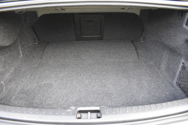 Volvo S60 T4 Automaat R-Design | Adaptieve cruise control | verwarmbare voorstoelen | Park Assist Line |