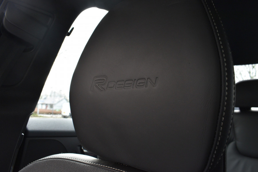Volvo S60 T4 Automaat R-Design | Adaptieve cruise control | verwarmbare voorstoelen | Park Assist Line |