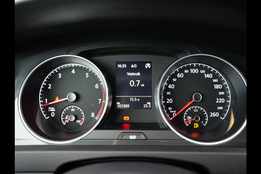 Volkswagen GOLF Variant 1.5 TSI Comfortline Business | Navigatie | Climate Control | Stoelverwarming