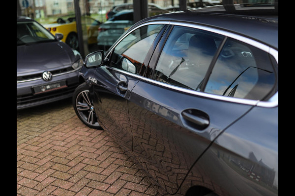 BMW 1-serie 118i Executive Edition | Sfeerverlichting | Camera | Harman/Kardon |  Virtual Cockpit | Stoelverw.