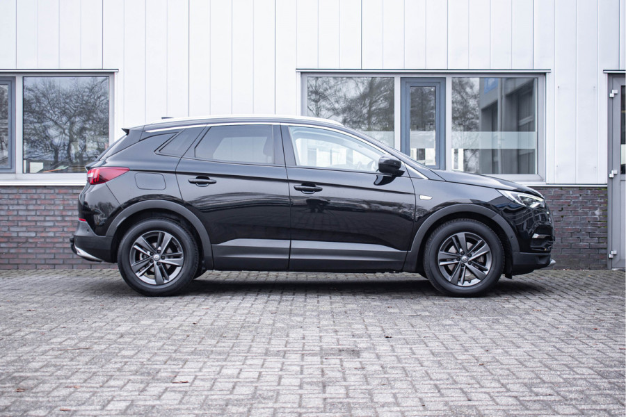 Opel Grandland X 1.2 Turbo Business Executive